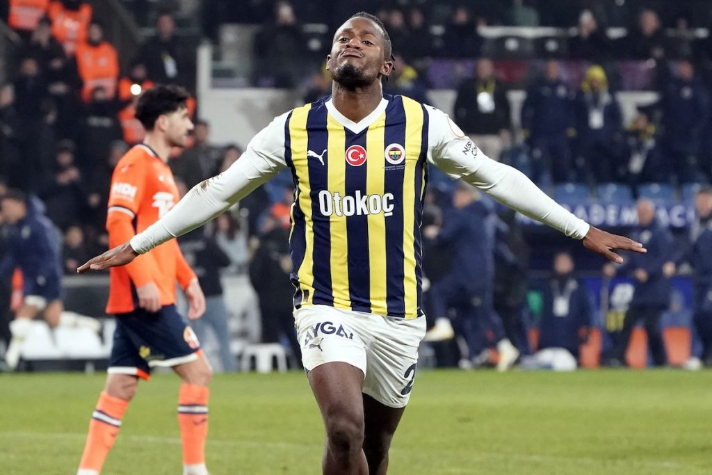 Fenerbahce plant ablösefreien Abgang von Batshuayi zu verhindern