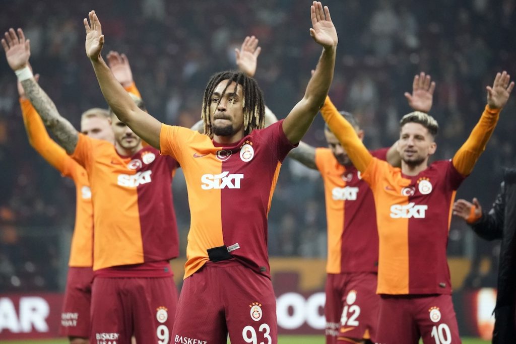 Hat Galatasaray die Chance Sacha Boey zurückzuholen?