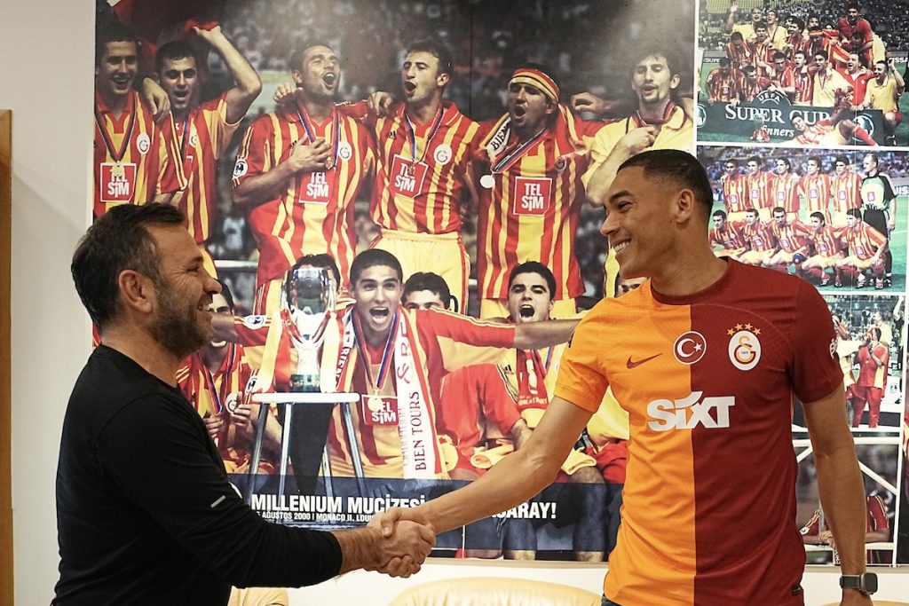Erste Worte: Galatasaray-Neuzugang Carlos Vinicius will für den Erfolg kämpfen