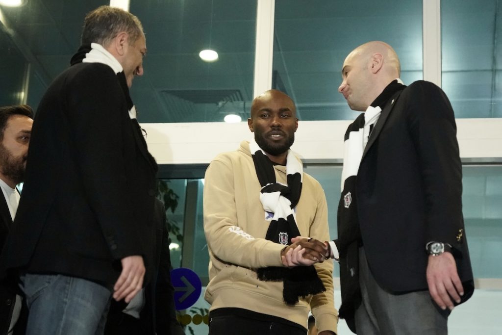 Al-Musrati in der Türkei eingetroffen: „Tolles Gefühl, bei Besiktas zu sein“