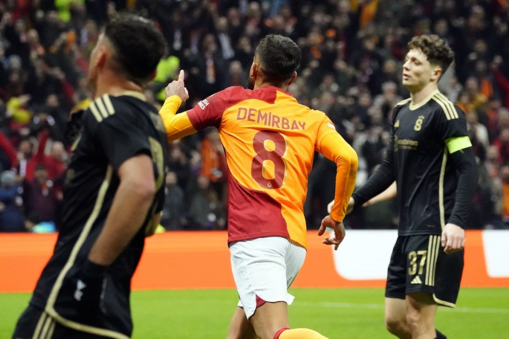 Europapokalfight: Galatasaray ringt Sparta Prag mit 3:2 nieder und holt sich Vorteil fürs Rückspiel