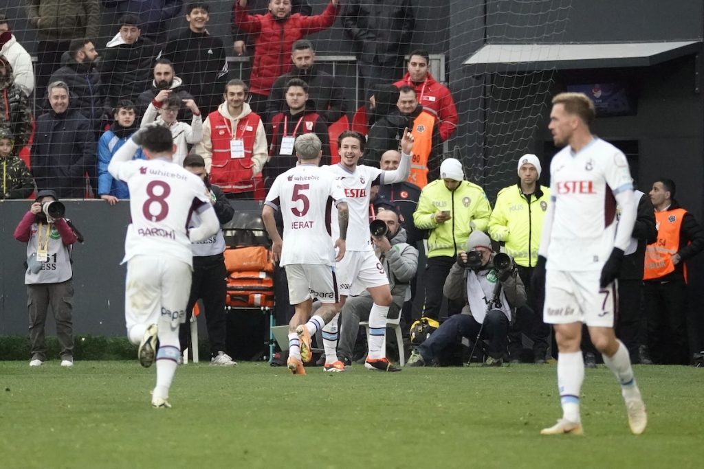 Trabzonspor schlägt Pendik in Istanbul mit 2:0