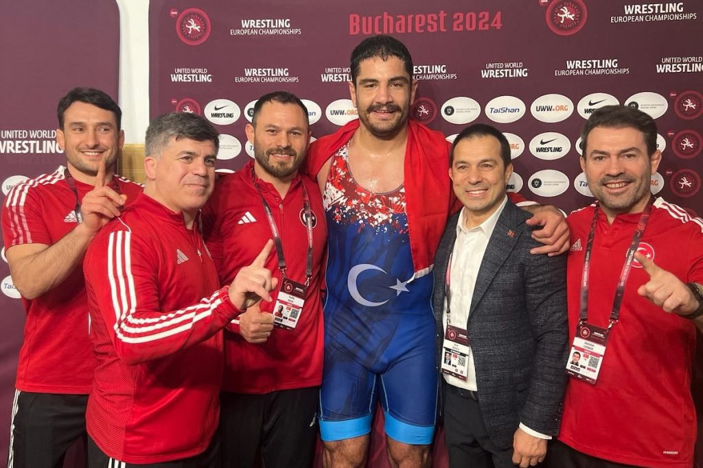 Ringen: Taha Akgül gewinnt elften EM-Titel – Europameister Feyzullah Aktürk seit drei Jahren ungeschlagen