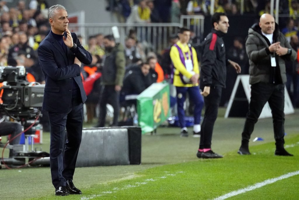 Fenerbahce-Trainer Kartal: „Unsere Spieler haben Charakter gezeigt“ – Kasimpasa schießt gegen Schiedsrichter