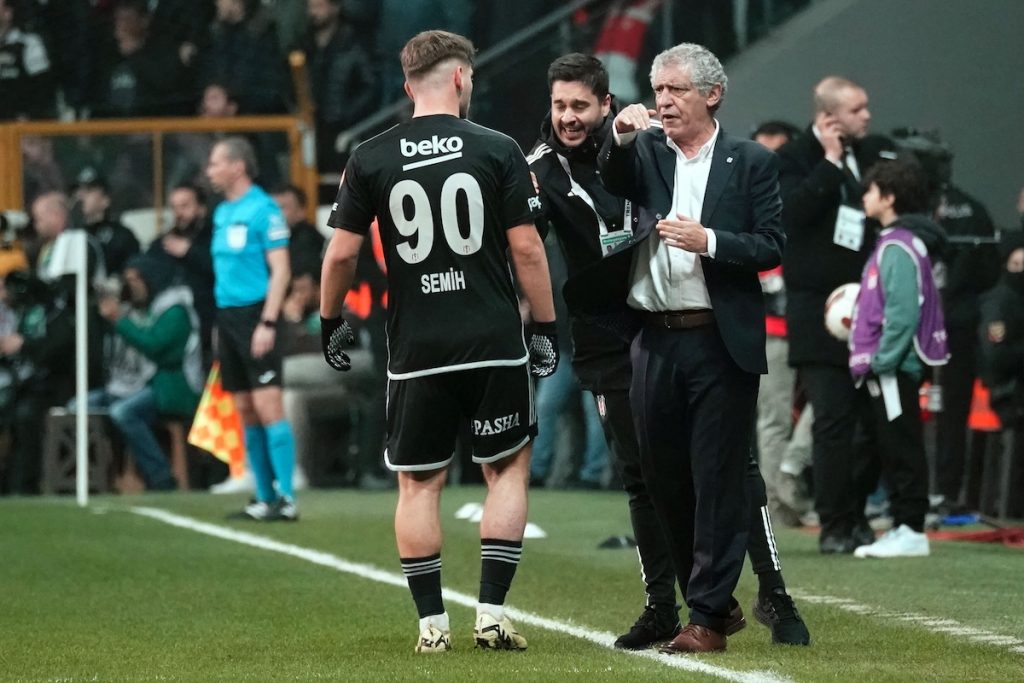 Fernando Santos kritisiert VAR: „Zum dritten Mal wurde ein Besiktas-Elfmeter nicht gegeben“