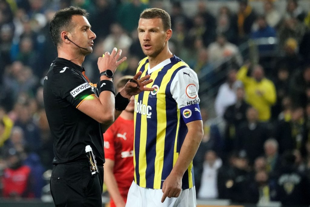 Fenerbahce: Nach Bonucci-Rücktritt –  Auch Dzeko spricht über Zukunft