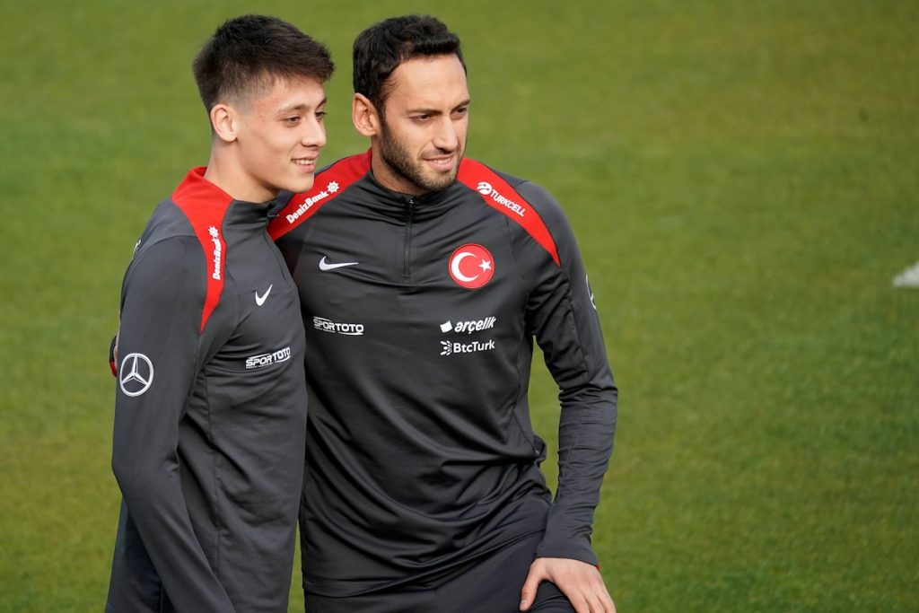 Türkei: Calhanoglu und Ayhan geben trotz mäßigem Auftakt in Wales Gruppensieg als Ziel aus