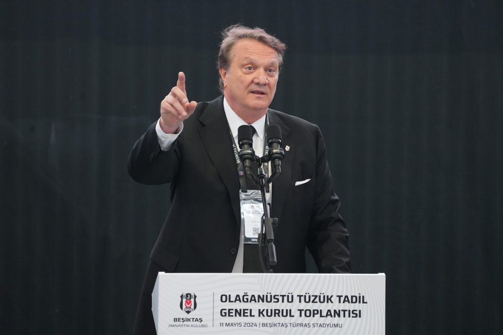 Besiktas-Boss Arat schießt gegen Galatasaray-Klubchef Özbek: „Lassen und nicht die Wangen tätscheln“