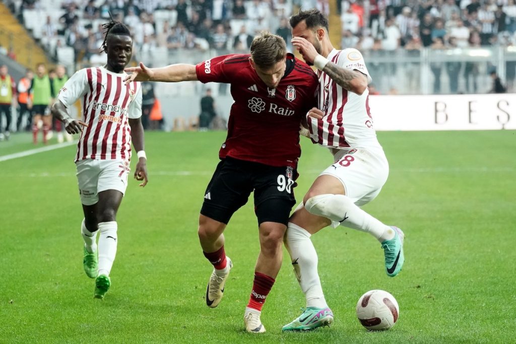 Süper Lig-Schlussspurt: Trabzon sichert sich Platz drei – Besiktas strauchelt gegen Hatay – Zwei weitere Absteiger