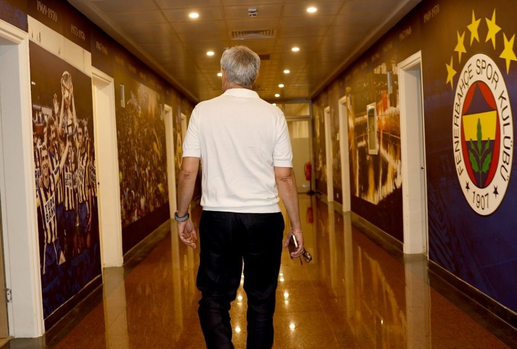 Fenerbahce legt Saisonstart mit Star-Trainer Mourinho fest
