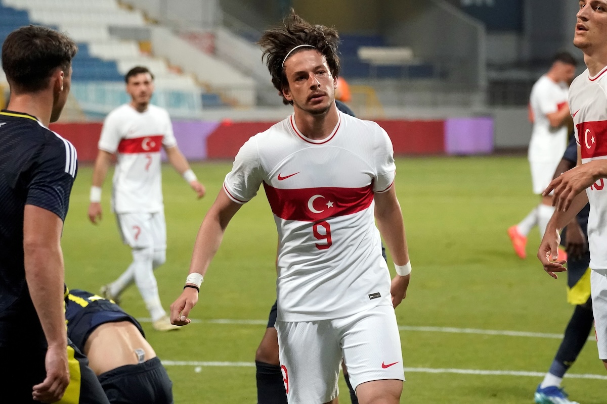 Fünf-Tore-Ansage und Premier-League-Träume: Abdülkadir Ömür und Enis Destan vor Neustart