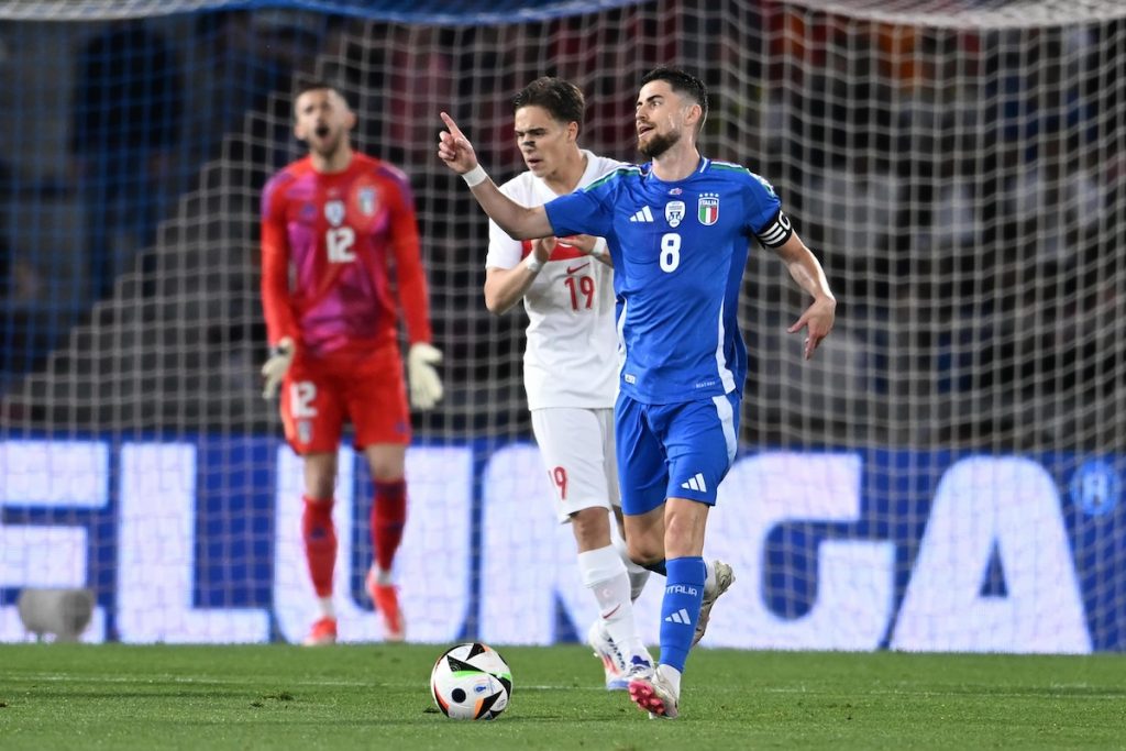 Türkei bietet Europameister Italien Paroli – Unentschieden in Bologna