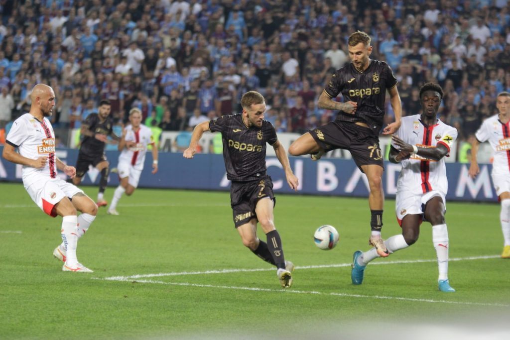 EL-Quali: Trabzonspor kann Heimvorteil nicht nutzen und verliert 0:1 gegen Rapid Wien