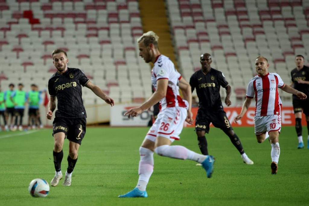 Punktverlust zum Saisonstart: Trabzonspor startet mit Nullnummer in Sivas