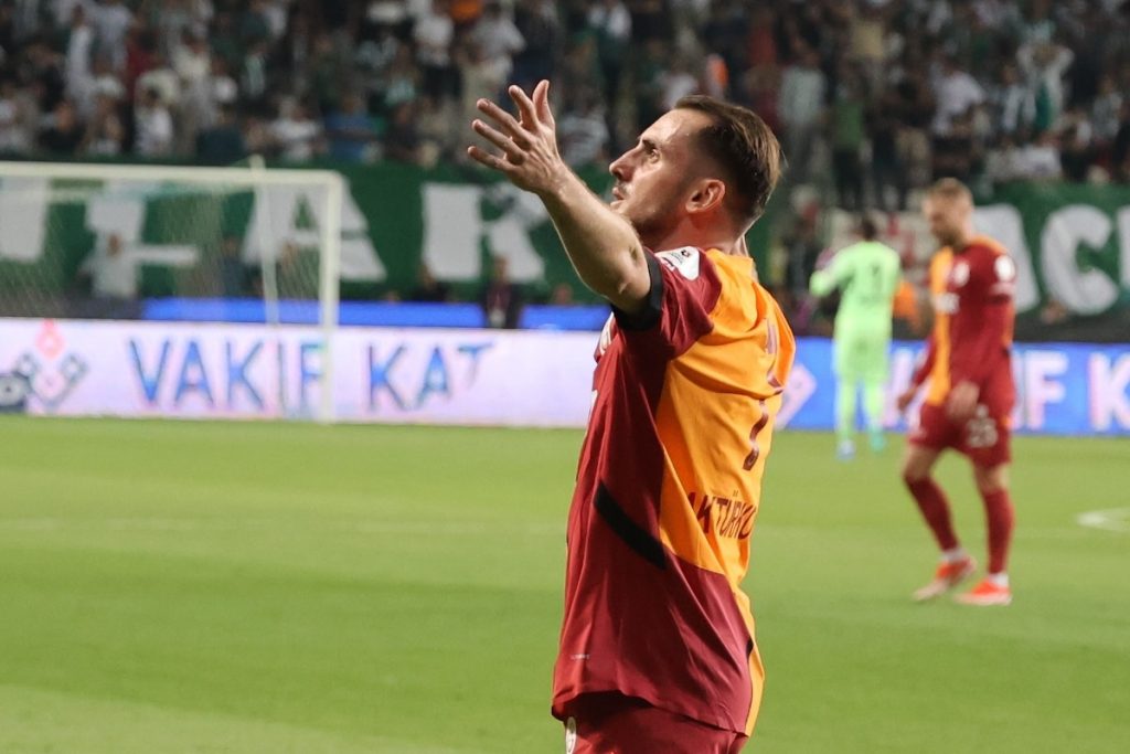Aktürkoglu: „Möchte Galatasaray dienen und kenne meine Rolle“ – Torreira und Dubois zufrieden
