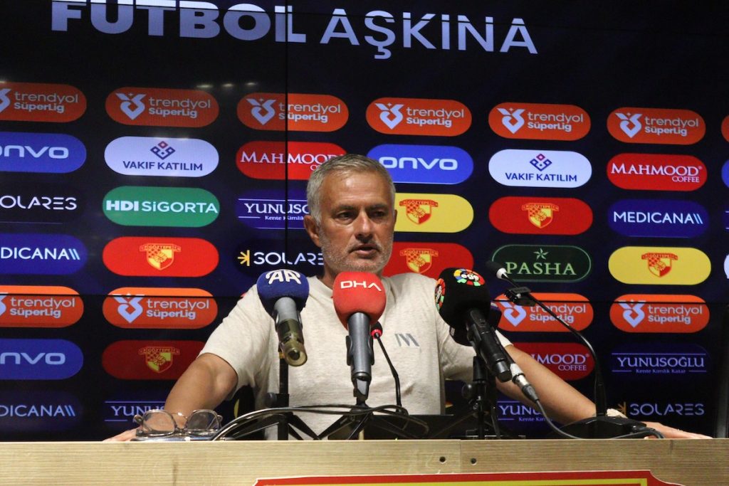 Fenerbahce-Coach Mourinho nach Punktverlust in Izmir: „Ich muss mich anpassen“