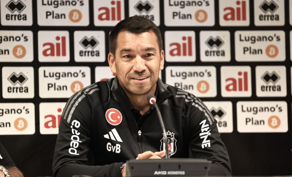 Besiktas-Trainer van Bronckhorst vor Lugano-Duell: „Ziel ist die Qualifikation für die Ligaphase“