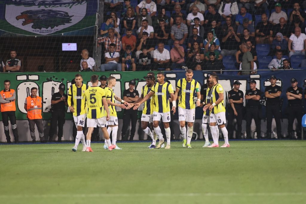 Nach Crespo und Kadioglu sollen fünf weitere Spieler Fenerbahce verlassen