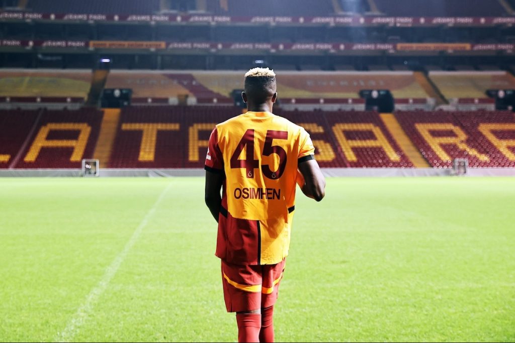 Victor Osimhen in Istanbul gelandet: Galatasaray vor Mega-Transfer