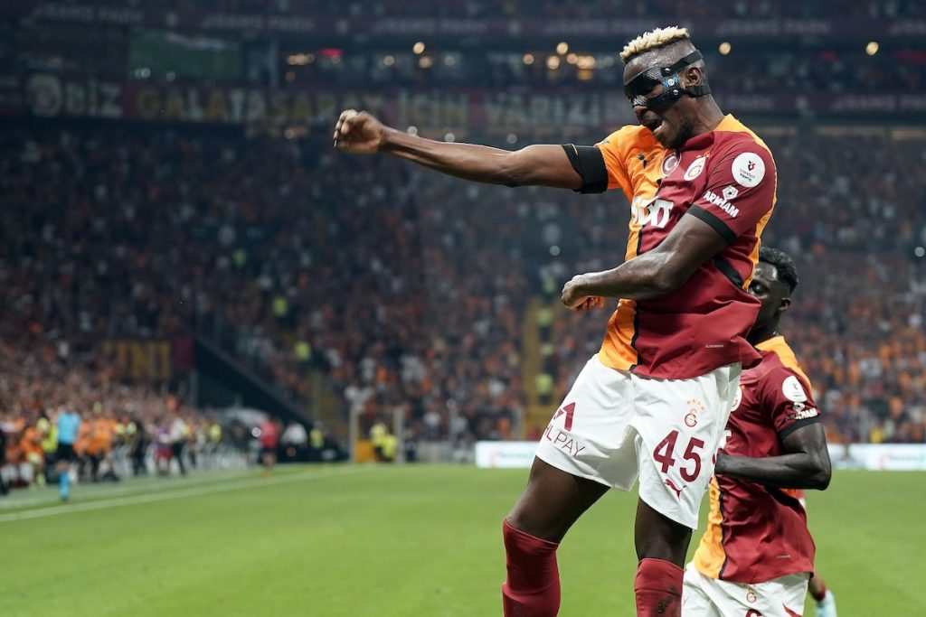 Galatasaray sagt OK zu Neapel-Forderung: Victor Osimhen-Transfer vor Abschluss!