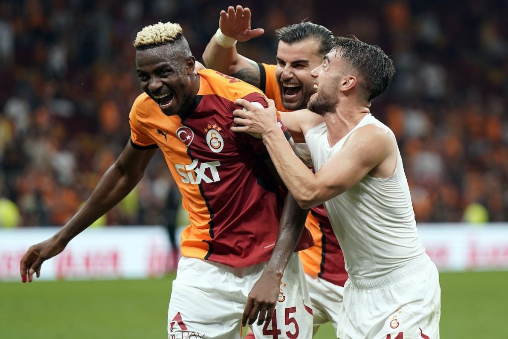 Großes Osimhen-Interview: „Ich hoffe, dass wir in dieser Saison Trophäen gewinnen werden“