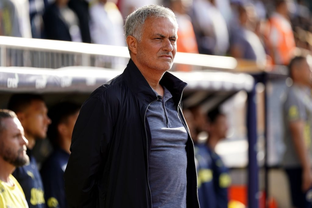 Jose Mourinho über Okan Buruk: „Ich wusste nicht, dass er mit dem Schiedsrichter befreundet ist“