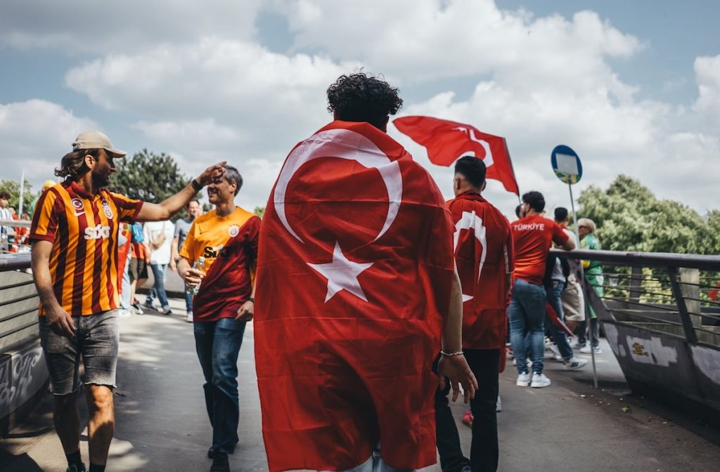 Der Einfluss ausländischer Spieler auf den türkischen Fußball: Ein zweischneidiges Schwert