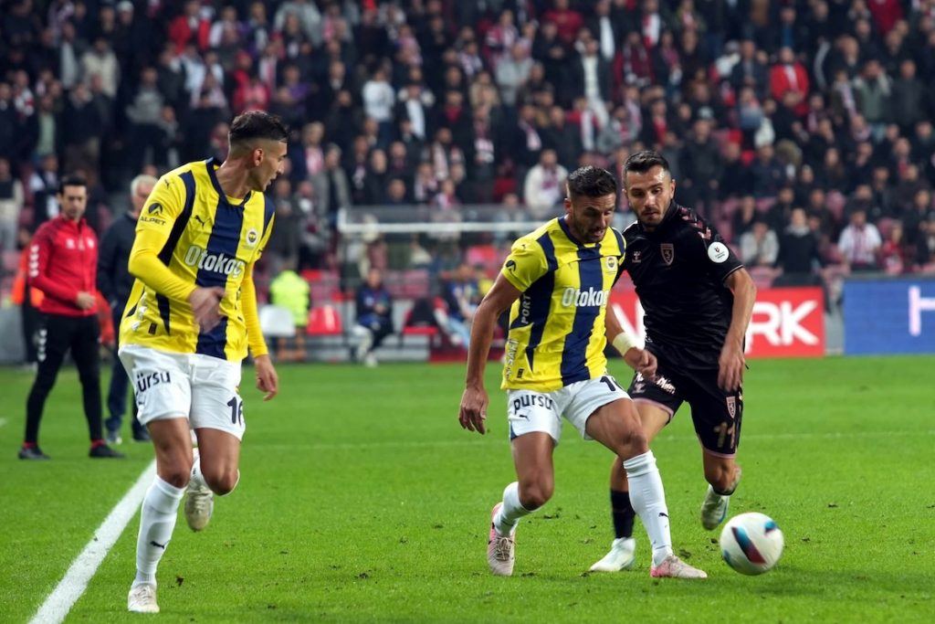 Fenerbahce strauchelt in Samsun: Trotz zweifacher Führung am Ende nur ein 2:2