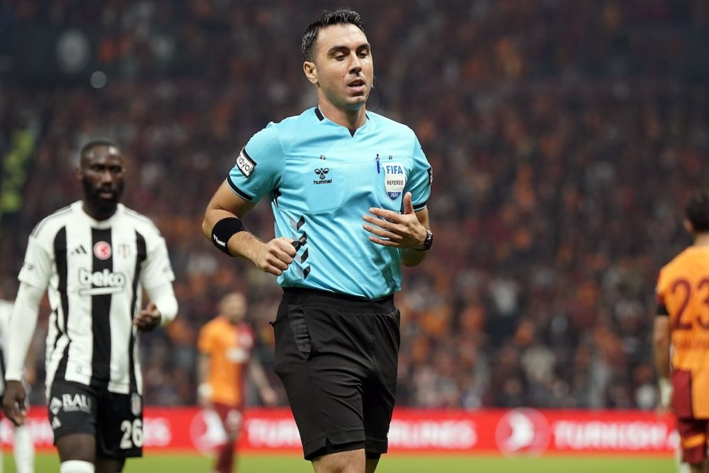 Besiktas erlässt Erklärung zu Referee Kardesler: „Er wird seine Pfeife sofort an den Nagel hängen“