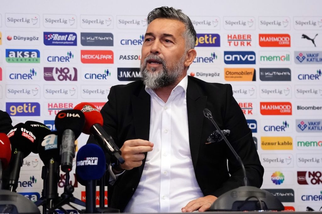 Ex-Besiktas-Jugendleiter Serkan Reçber verrät, wie einst Transfers von Ferdi Kadioglu und Orkun Kökcü scheiterten