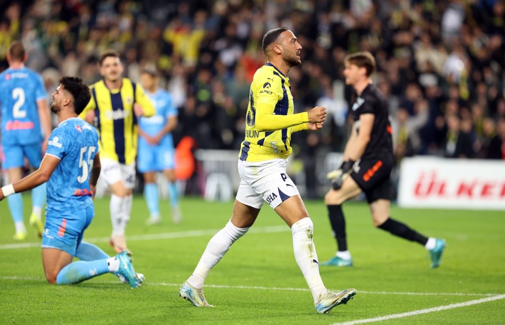 Überraschender Abgang? Hat Tosun sein letztes Spiel für Fenerbahce bestritten?