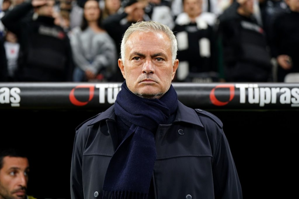 Mourinho nach Derbypleite: „Denke, dass meine Mannschaft die bessere war“