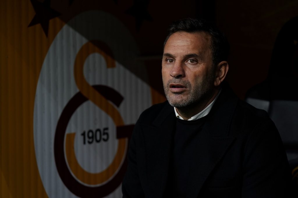 Galatasaray-Trainer Buruk spricht über Kiew-Spiel, Zustand von Sara und Ankunft von Solskjaer