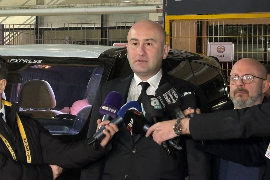 Hüseyin Yücel droht Besiktas-Spielern mit Konsequenzen und stellt Finanzierungsidee vor