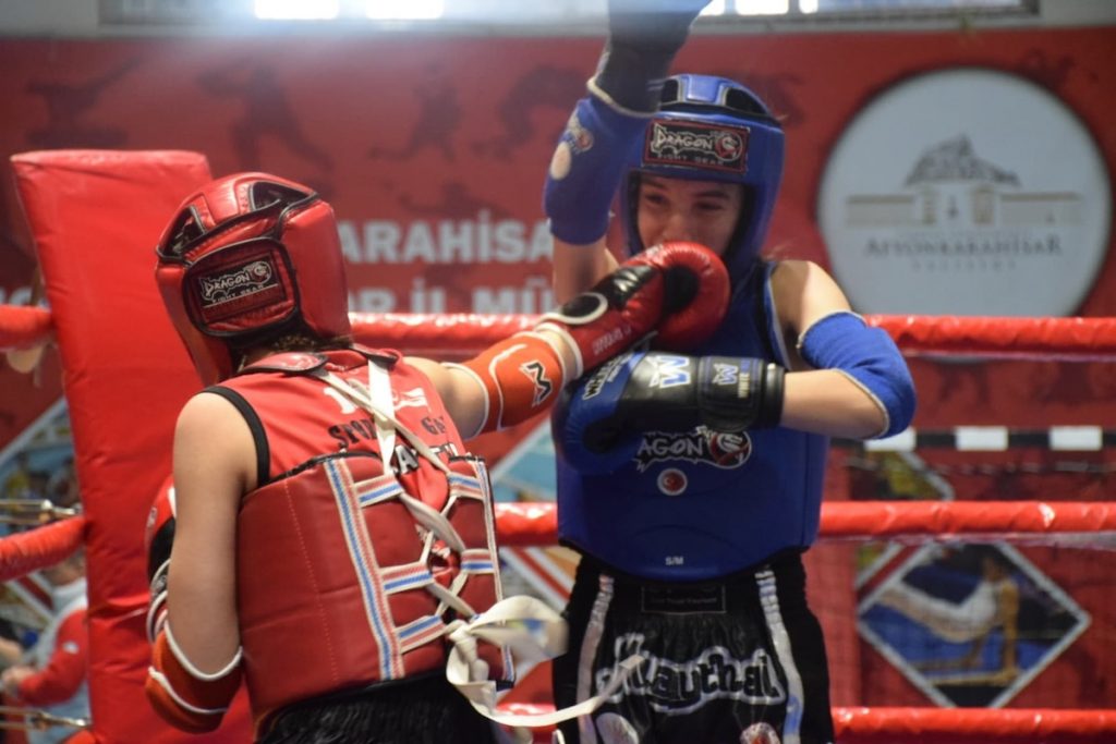 Muay Thai-Meisterschaft der Ägäis-Region in Afyonkarahisar gestartet