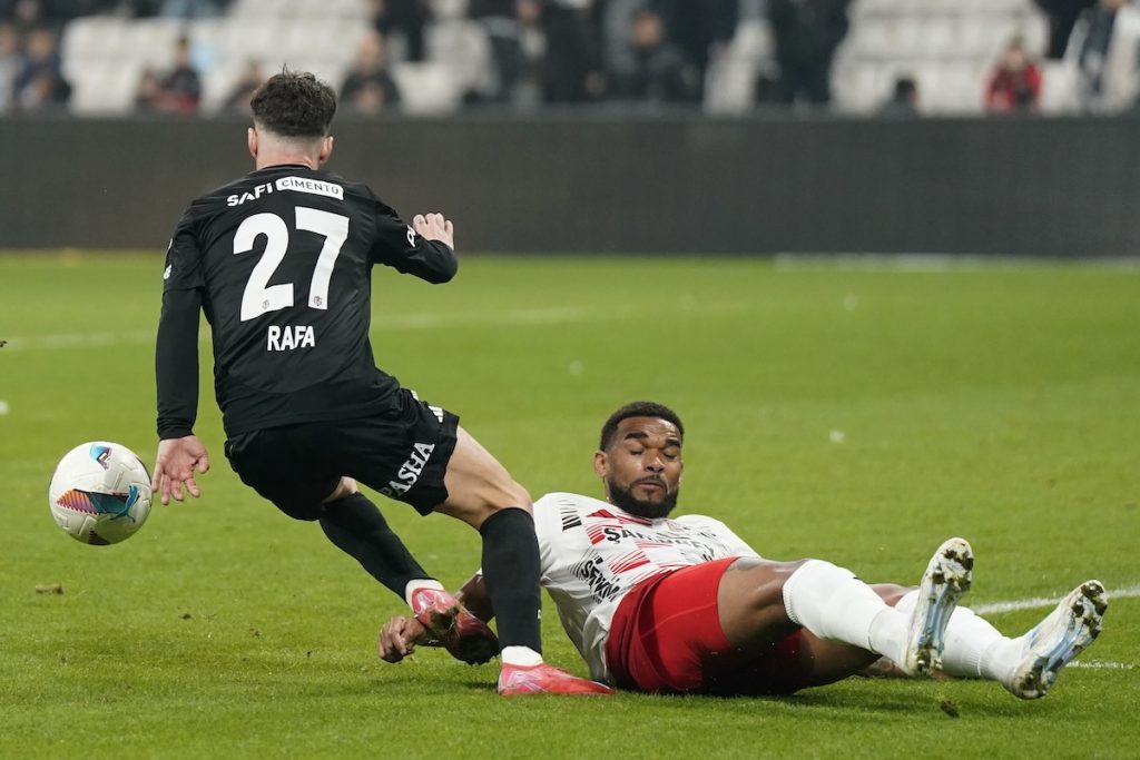 Siegesserie beendet: Besiktas verliert in Überzahl 1:2 gegen Gaziantep