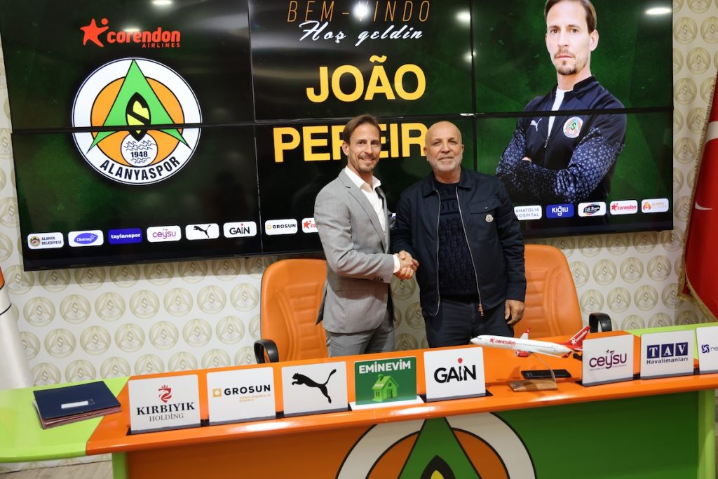 Alanyaspor präsentiert Ex-Trabzonspor-Profi Joao Pereira als neuen Trainer