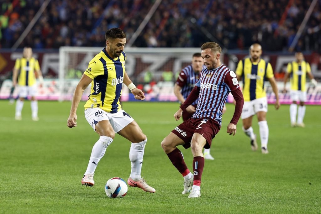 Fenerbahce hat Trabzonspor zu Gast und möchte Rückstand zur Tabellenspitze verkürzen