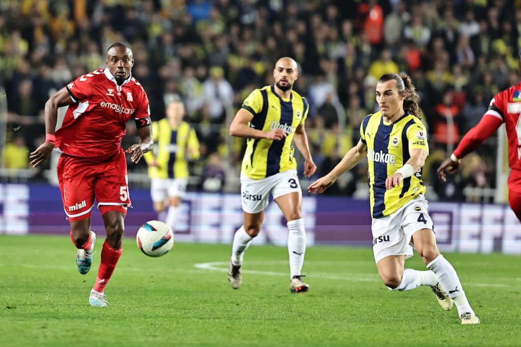 Fenerbahce meldet vor Auswärtsspiel in Sivas mehrere Ausfälle