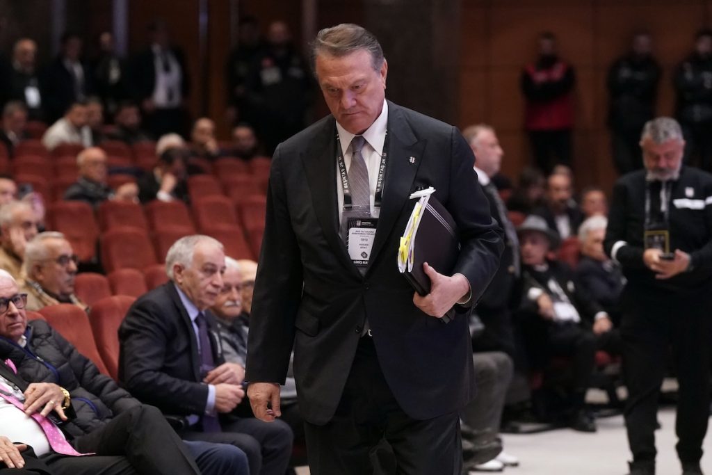 Besiktas-Eklat: Hasan Arat und Tevfik Yamantürk aus dem Klub ausgeschlossen