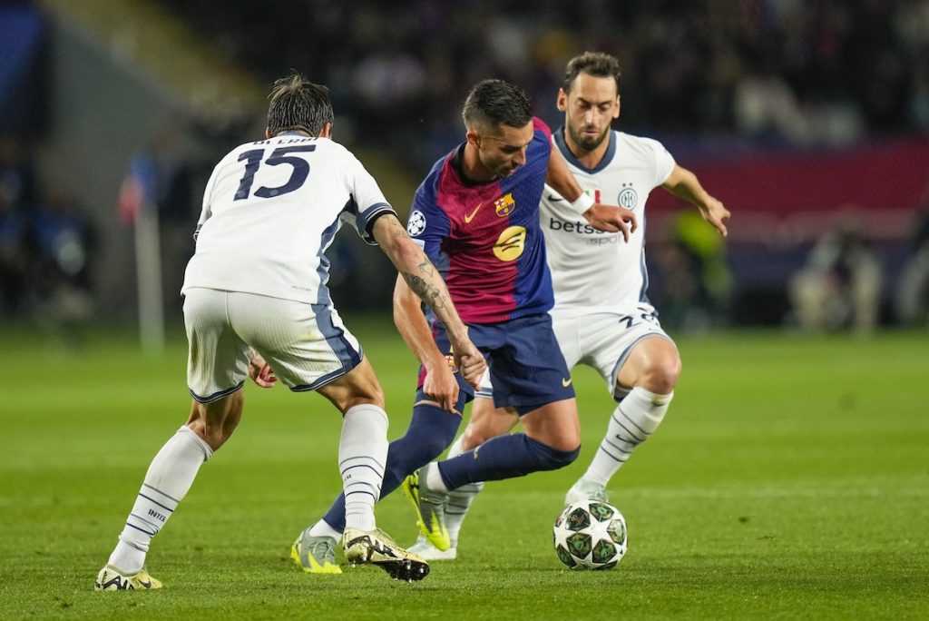 „Forza Inter!“ – Calhanoglus Fan-Aufruf nach 3:3-Wahnsinn gegen Barcelona