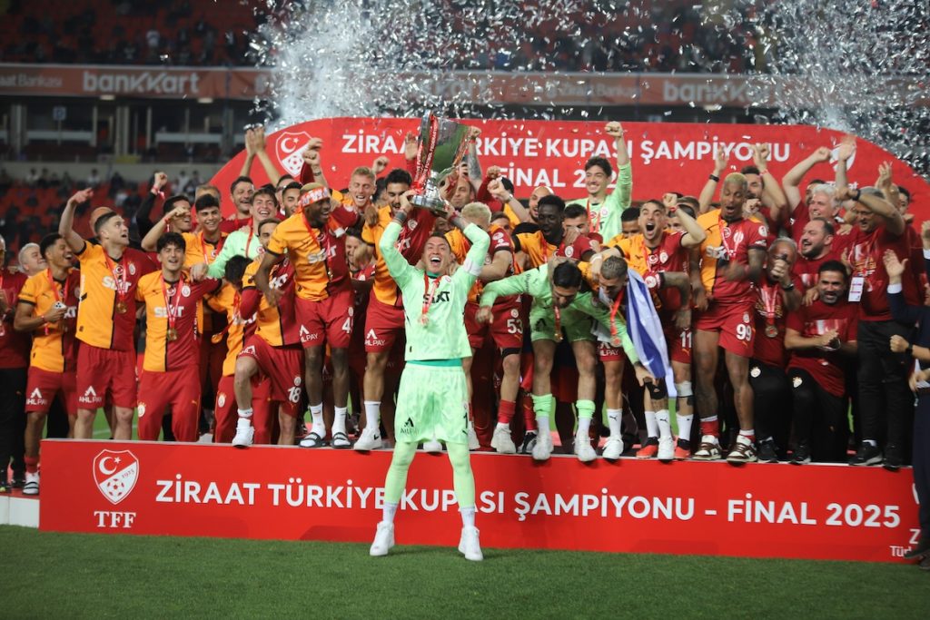 19. Pokaltriumph: Galatasaray zerlegt Trabzonspor 3:0 und ist auf Double-Kurs