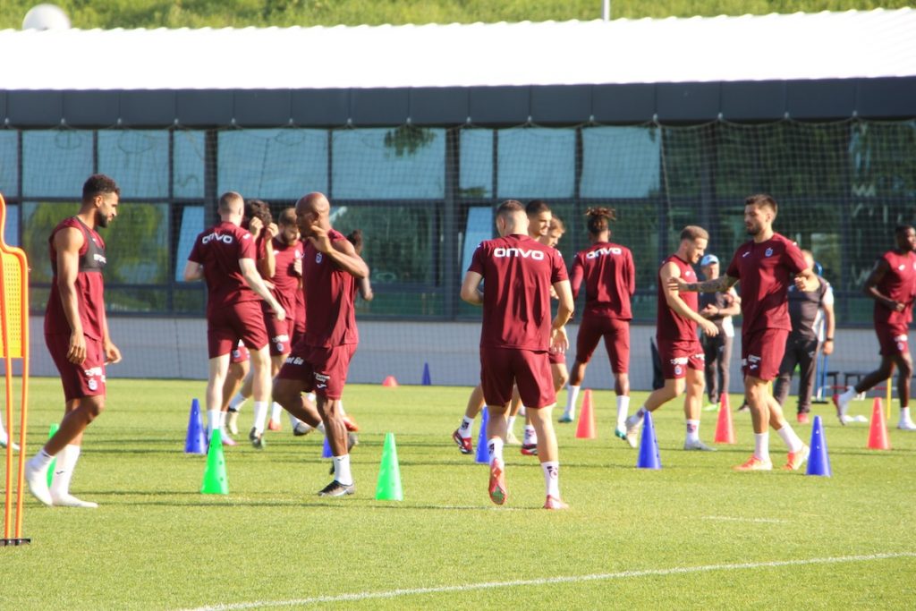 Trabzonspor plant Kaderumbau: Diese Spieler stehen vor dem Abschied