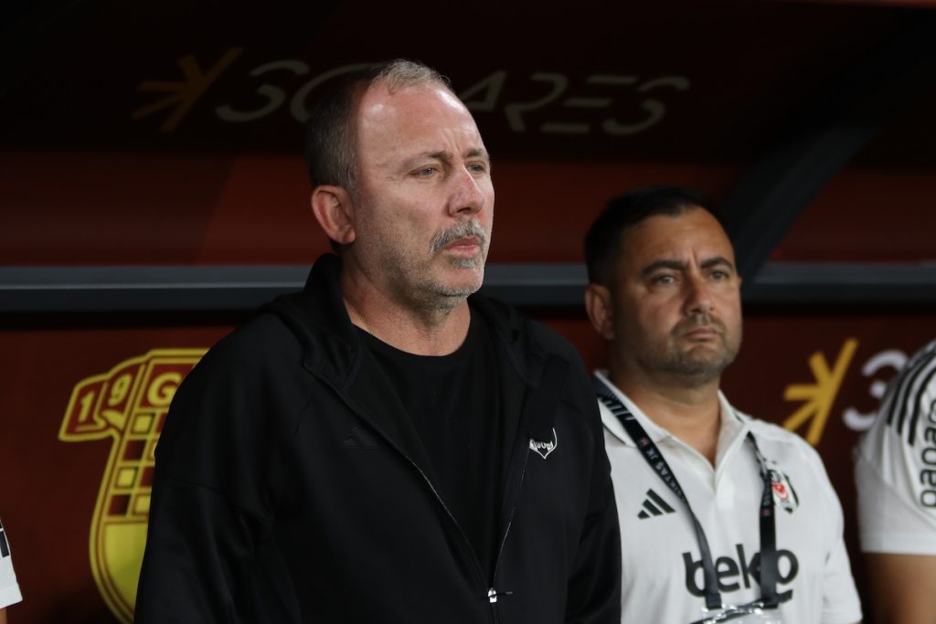 Sergen Yalcin wiederholt: „Unsere Aufgabe ist nicht einfach, wir brauchen Zeit“