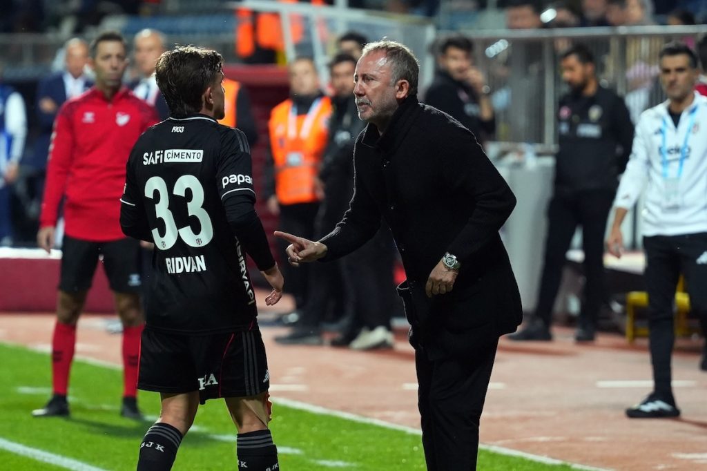 Sergen Yalcin: „Es ist Wahnsinn, die gleichen Dinge zu tun und andere Ergebnisse zu erwarten“