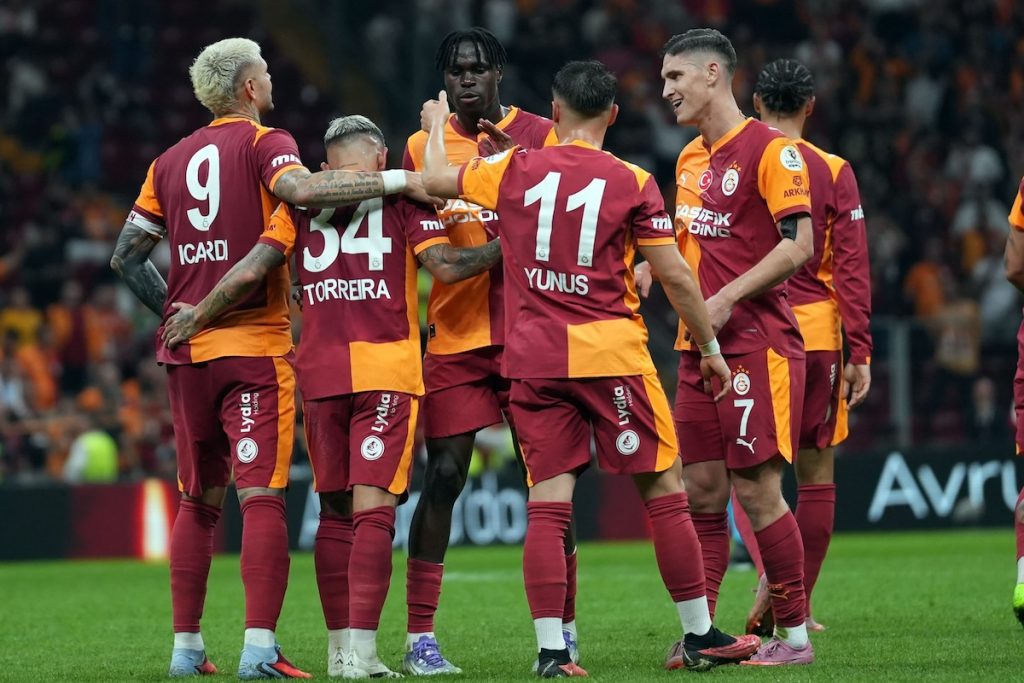 Galatasaray in Kocaeli: Meister will mit Auswärtssieg in die Länderspielpause – Akgün operiert