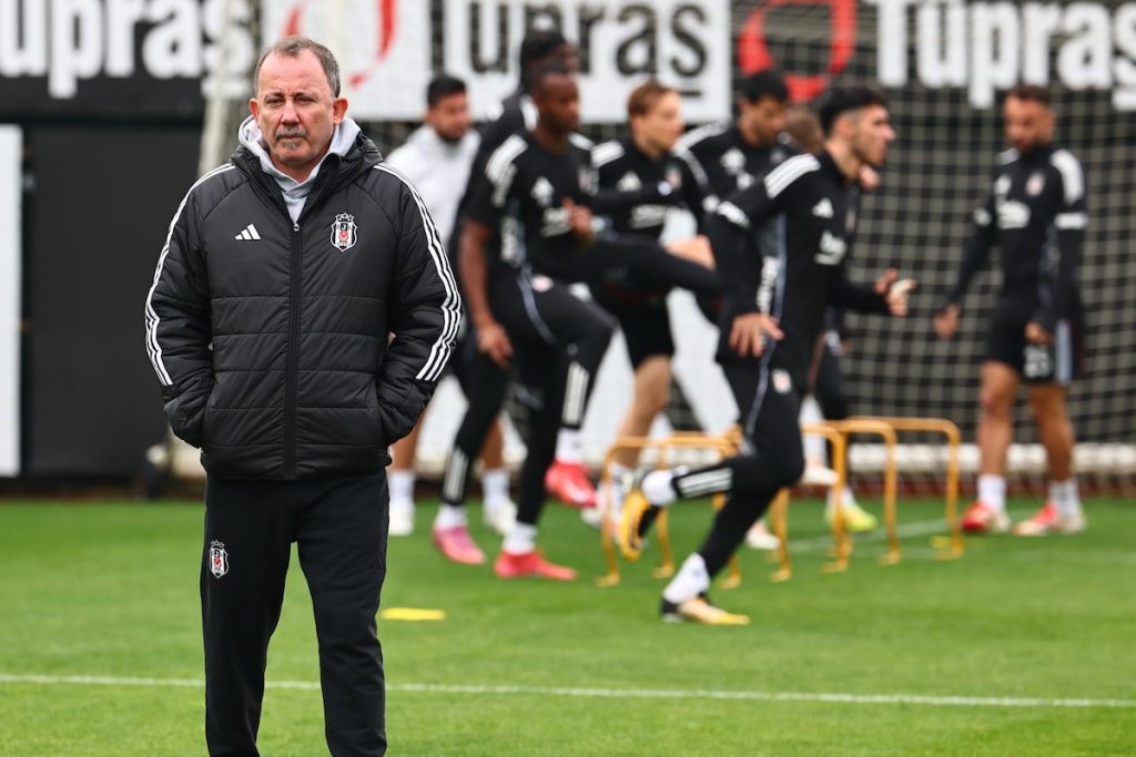 Besiktas intensiviert Transfersuche: Hadjam im Fokus – Yalcin drängt auf Raskin-Transfer