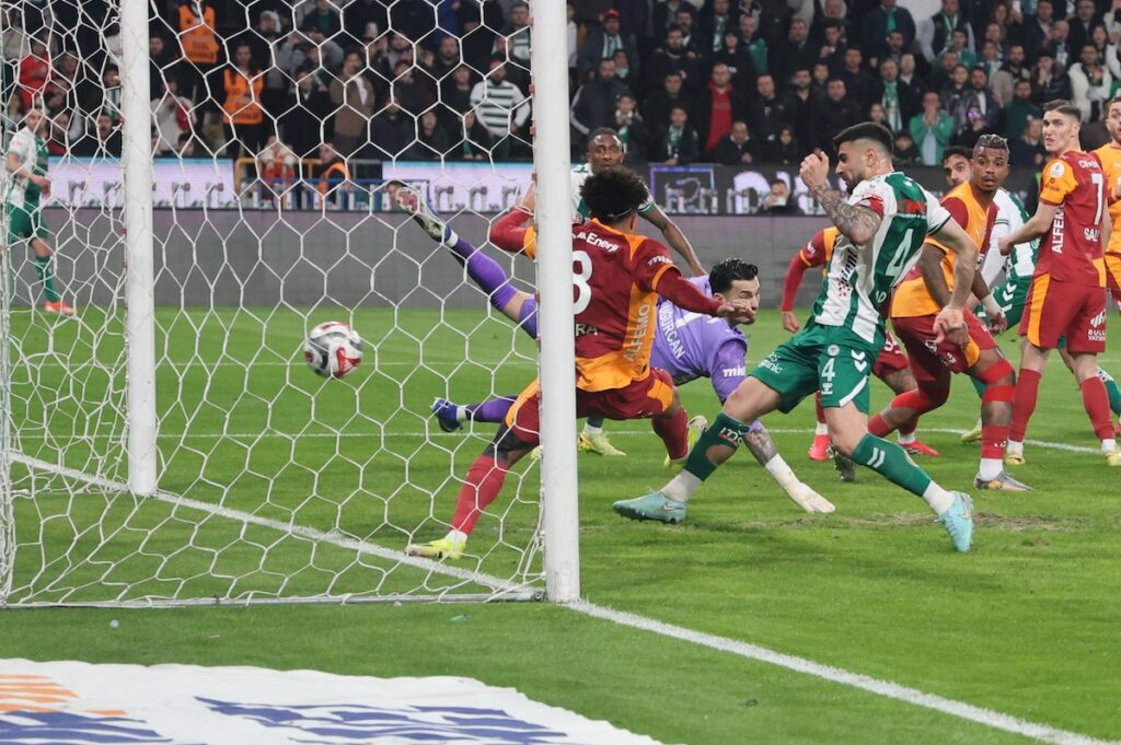 Juventus-Hoch, Liga-Schock: Galatasaray verliert 0:2 in Konya – Fenerbahce kann jetzt gleichziehen