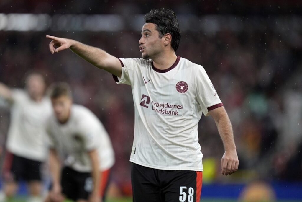 Montellas neuer Star explodiert: Drei Premier-League-Klubs jagen Aral Simsir – Midtjylland blockt den Sommer-Deal