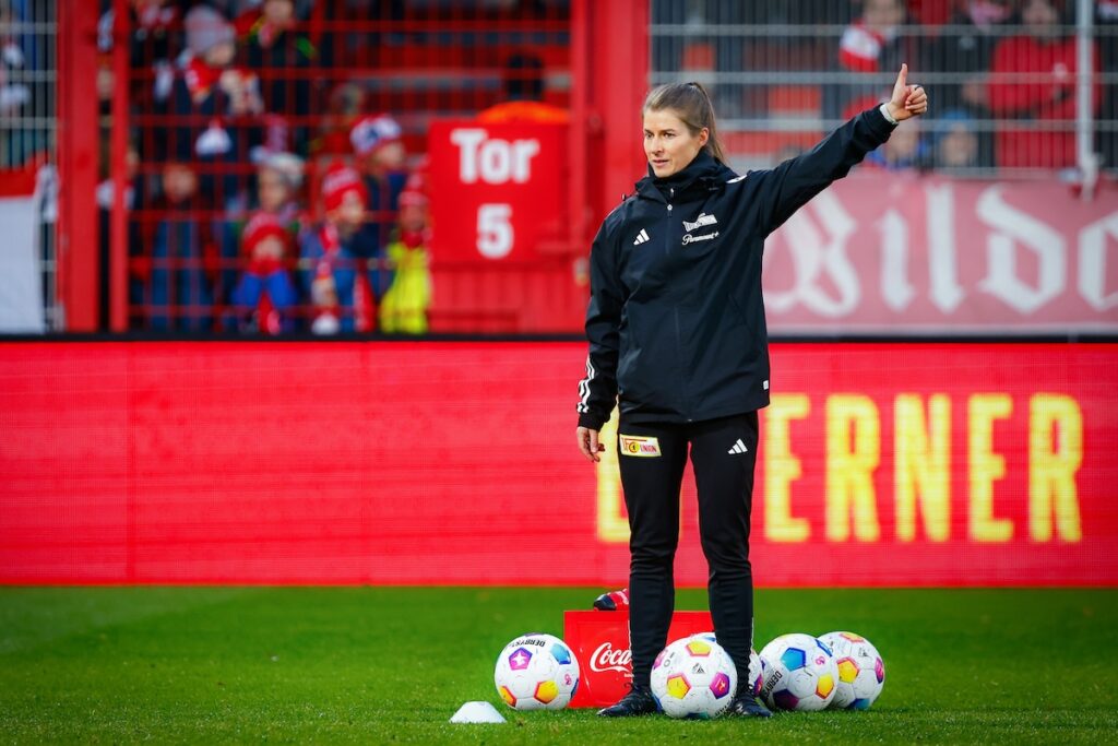 Marie-Louise Eta wird erste Cheftrainerin der Bundesliga und schreibt Geschichte
